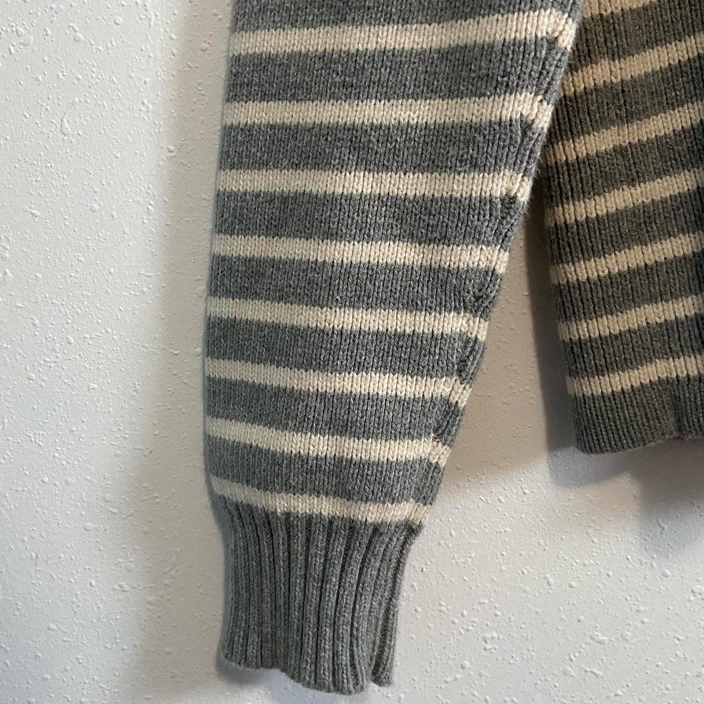 GAP gray & white knit striped mockneck sweater - Picture 4 of 7